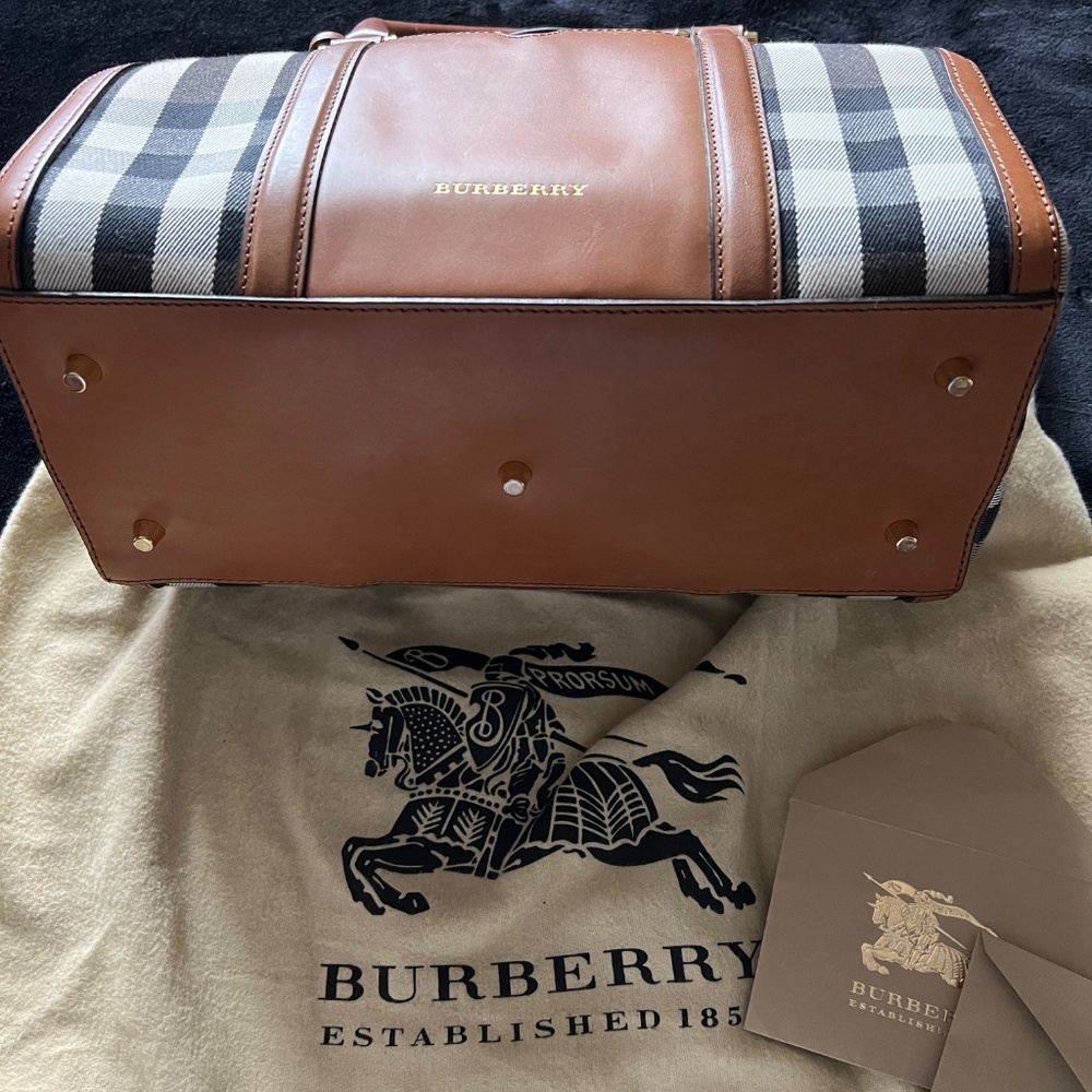 Burberry House Check Medium Alchester Bowling Bag Tan - Picture 5 of 6